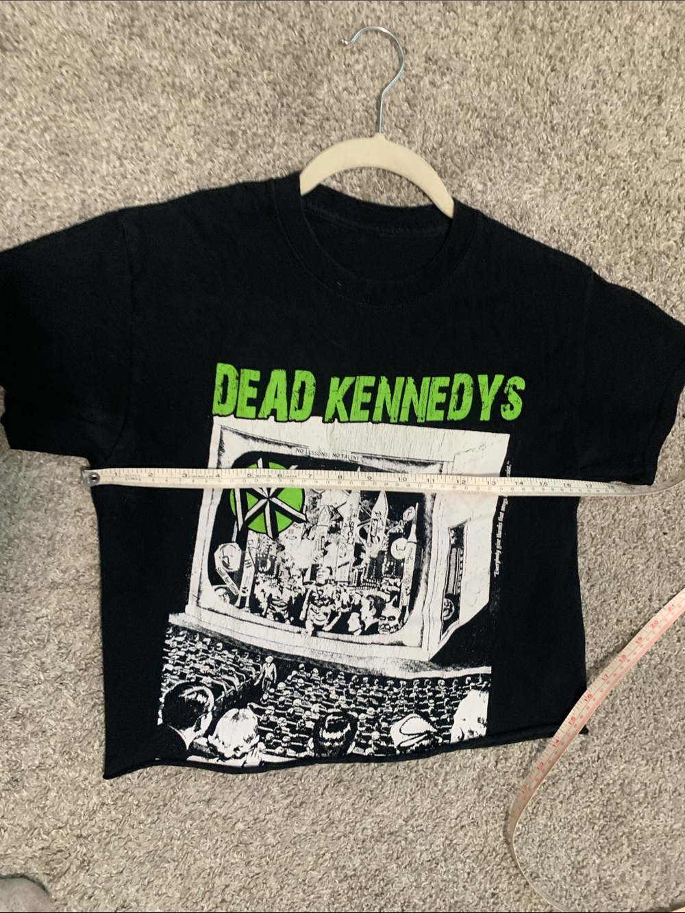 Dead Kennedys Movie Theater Graphic Black Cropped Short Sleeve Tee - Picture 5 of 5